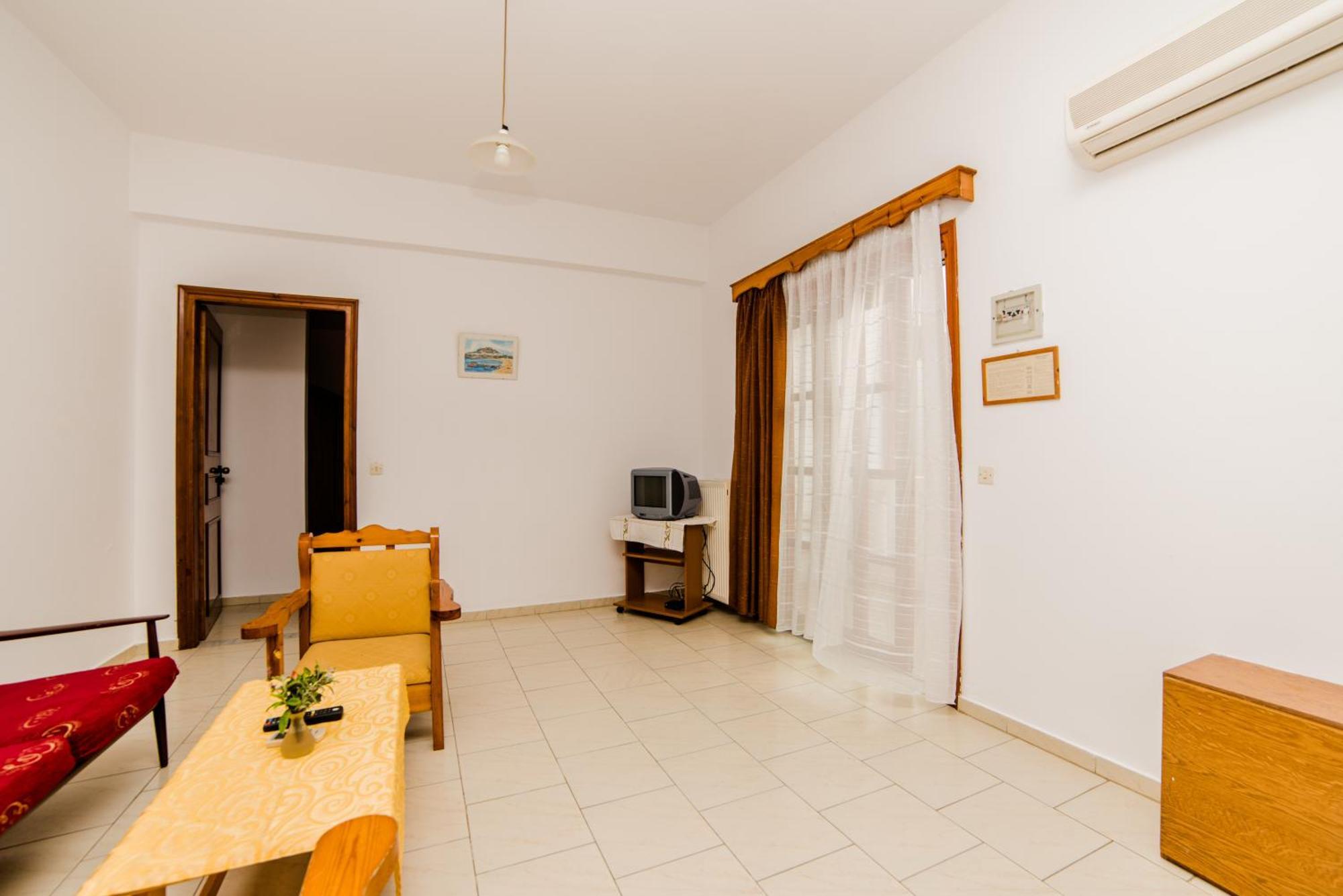 Erato Hotel Apartments Ретимно Экстерьер фото