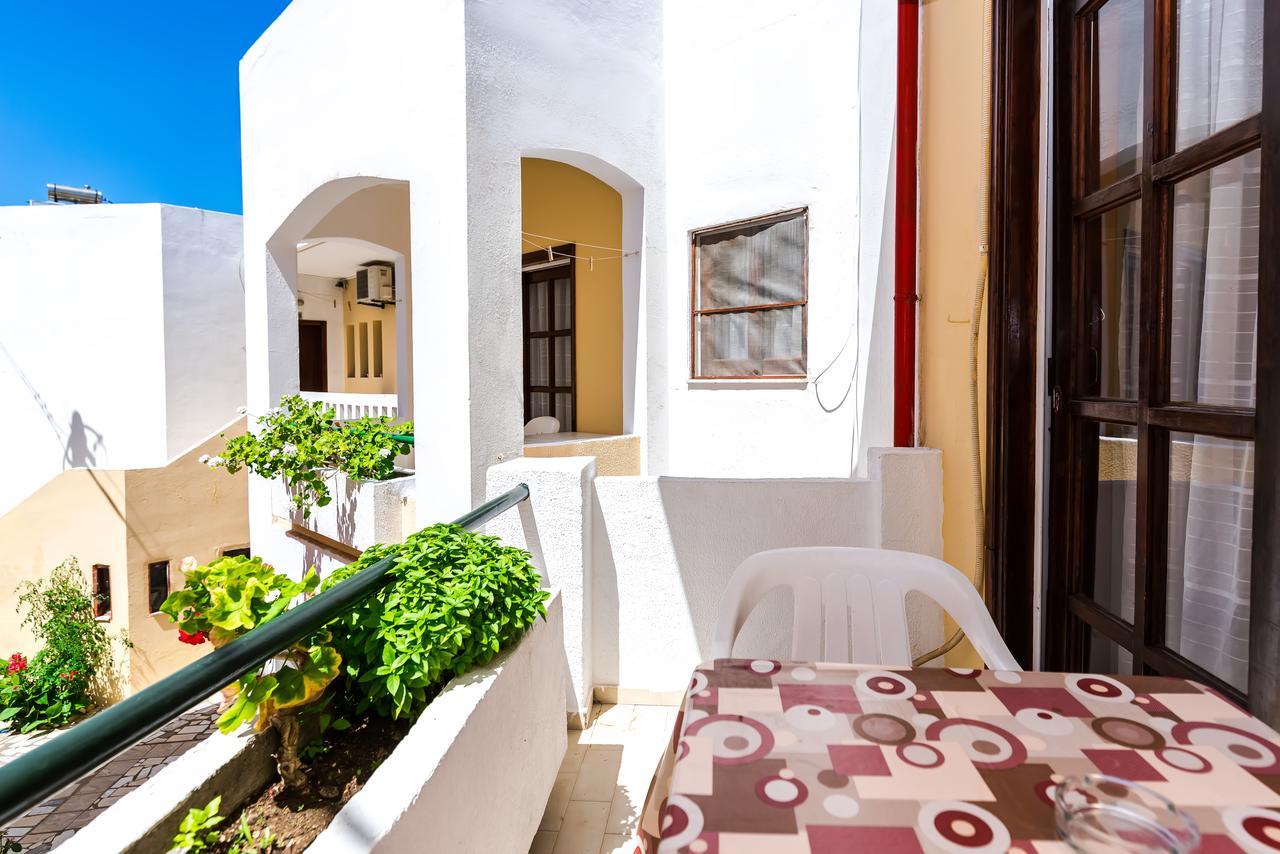 Erato Hotel Apartments Ретимно Экстерьер фото