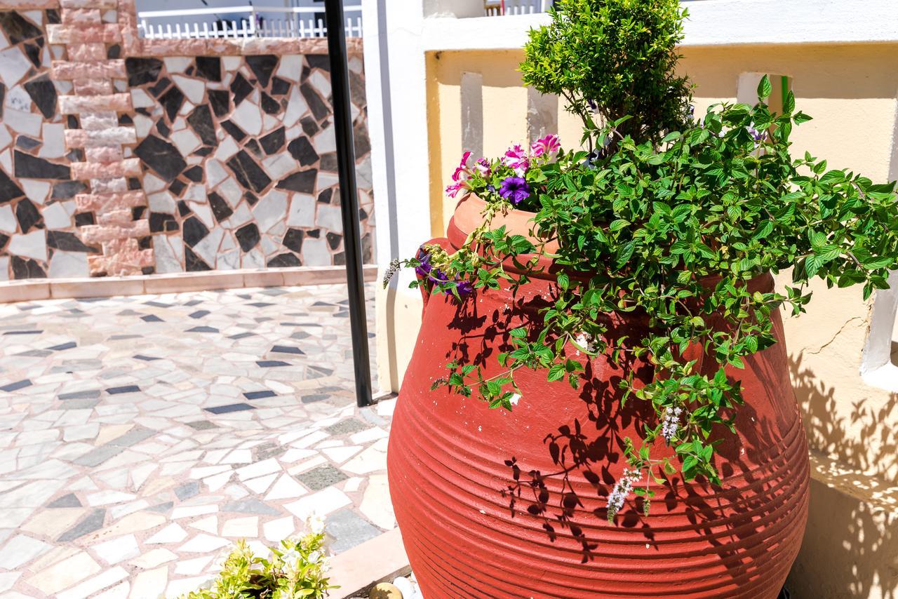 Erato Hotel Apartments Ретимно Экстерьер фото